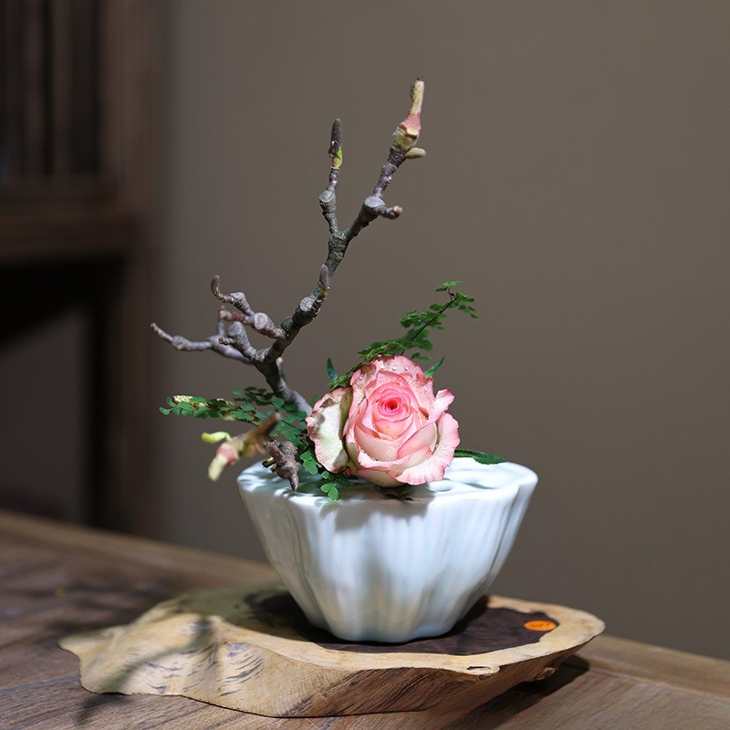 1pcs Chinese Style Lotus Shape - Ikebana Vase Kenzan review and price